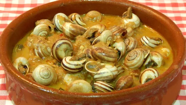 Schnecken in Mandelsauce