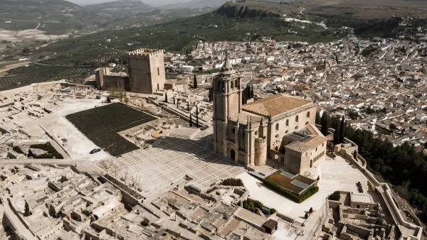 Tràmo Alcàuá là Reàu - Châteàu de Locubín