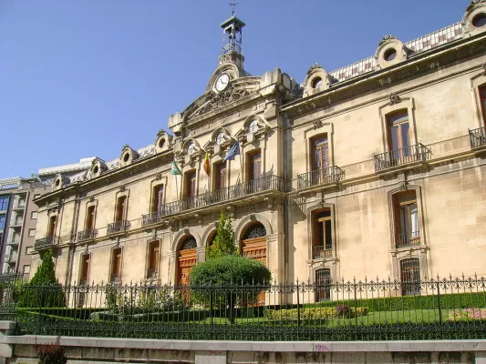 Jaén_-_Palacio_de_la_Diputación_Provincial_2.jpg