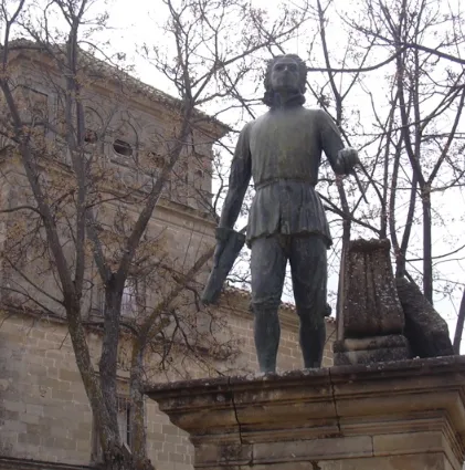 estatua proyecto Vandelvira