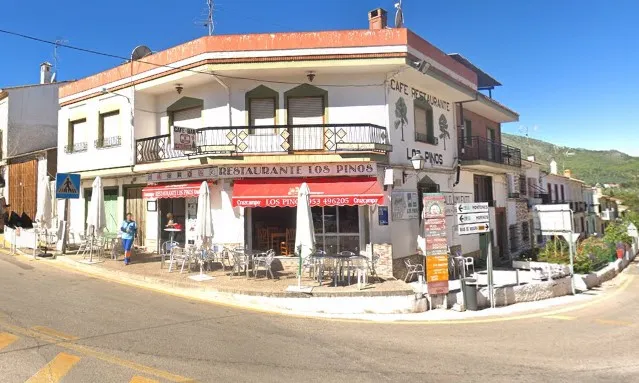 Pensi%C3%B3n_Los_Pinos_1.jpg