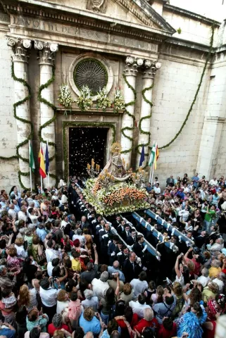 PROCESION%20CAPILLA044%20%28Copiar%29.jpg