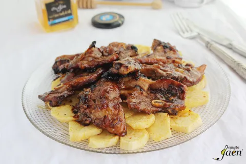 Chuletas%20de%20cordero%20segure%C3%B1o%20a%20la%20miel%20Degusta%20Jaen.JPG