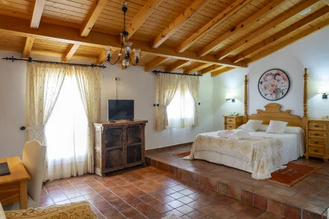 hotel-restaurante-el-curro_alojamiento_burunchel-_cca4466-jpg
