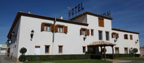 HOTEL-A-POSADA-1920X850-1024x453.jpg