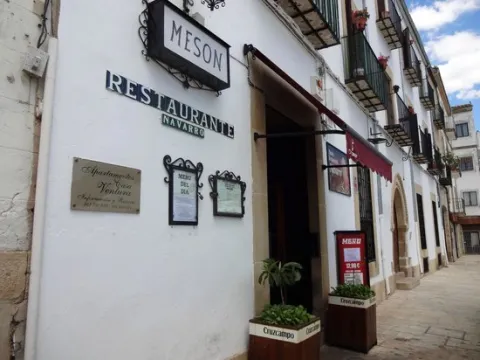 hosteleria-ubeda-navarro.jpg