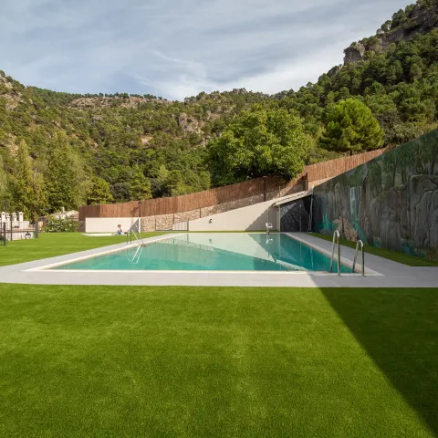 PISCINA.jpg
