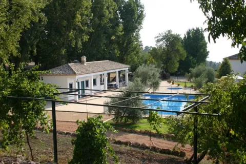 Cortijo_Fuente_del_Roble.jpg