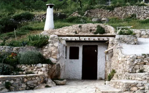 CasaCueva.jpg