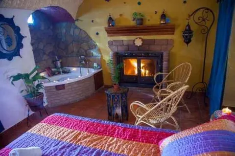 Casa%20Rural%20Cueva%20del%20Mesto2.jpg