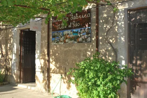 Casa%20Rural%20La%20F%C3%A1brica%20de%20Nace%20el%20R%C3%ADo.jpg