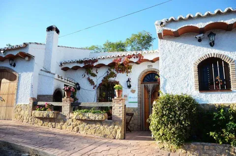 casa-cueva-santi-1.jpg