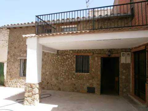 Casa%20Rural%20La%20Toba.jpg