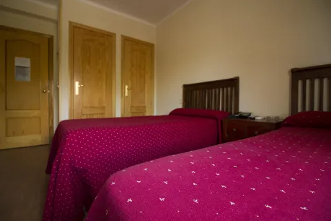 Hospeder%C3%ADa_El_Botijo_1.jpg