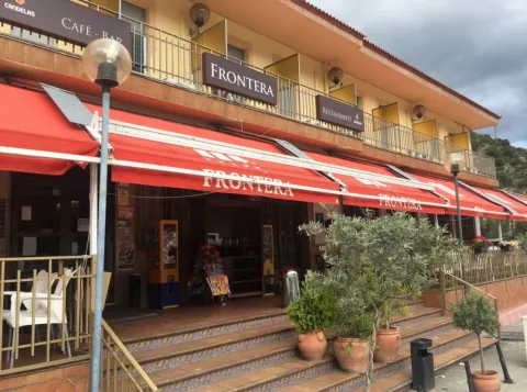 Hostal_Restaurante_Frontera_2.jpg