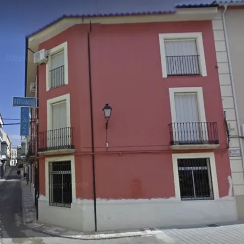 Hostal_Plaza_Torreperogil_1.jpg