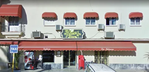 Hostal_Las_Palmeras_1.jpg