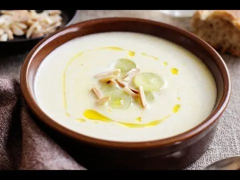 sopa-fria-ajo.jpg
