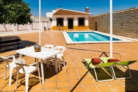 Villa%20Alicia.jpg