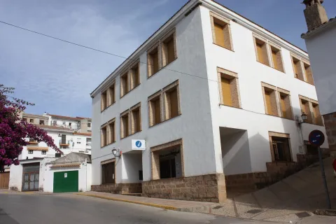 Ba%C3%B1os%20de%20la%20Encina.JPG