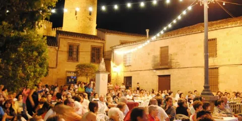 tmptmp28lcjuww65-1e65f5a9-fa4e-44a1-b094-b6d268b13caa-fiestas-del-emigrante-en-banos-de-la-encina1_1284x642_q75_middle.jpg