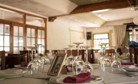 restaurante-puerto-magina.PNG