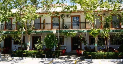 Hostal_La_Planeta_1.jpg