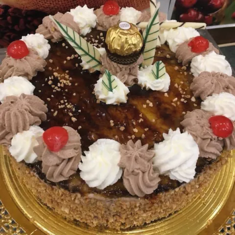 tarta-ferrero-pasteleria-excelsior-chocolate-linares.png