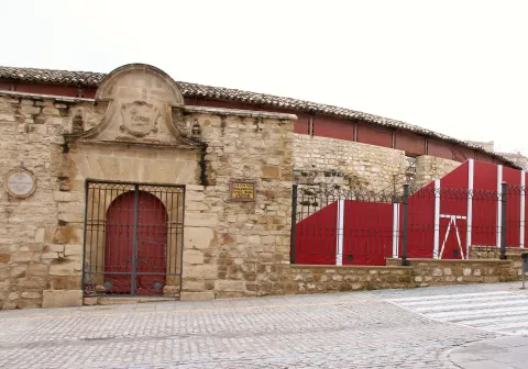 Plaza%20de%20Toros%20%C3%9Abeda.jpg