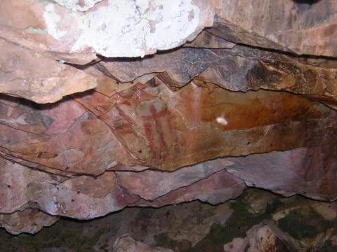 cueva%20escolares.JPG