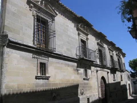 109_Palacio_de_los_Medinilla.jpg