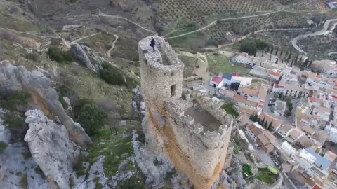 castillo%20de%20albanchez%20de%20magina.jpg
