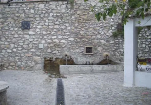 fuente%20de%20la%20seda.jpg