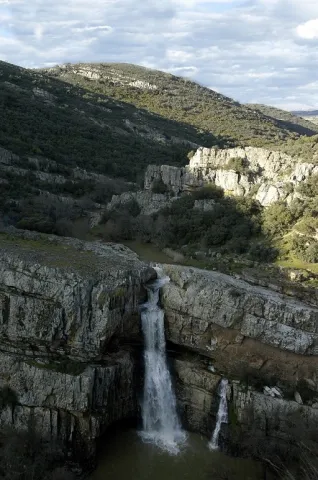 xDESPE%C3%91APERROS%2C%20LA%20CIMBARRA.jpg