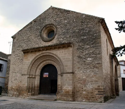 1200px-Iglesia_santa_cruz_baeza.jpg