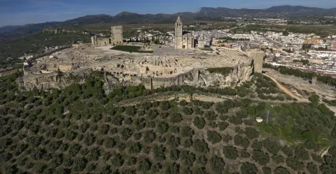 Castillo%20Alcal%C3%A1%20la%20Real%202.jpg