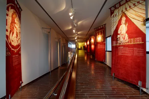 Stoa-M%2CN%2CT020.jpg