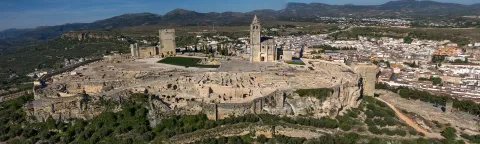 Castillos_Cacbecera_alcalalareal.jpg