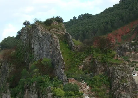Castillo_de_Alhabar01.jpg