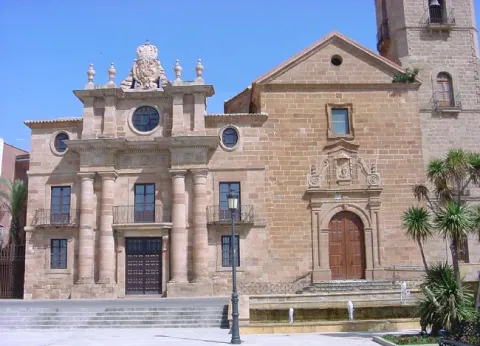 danos-en-el-cementerio-y-en-la-intendente-olavide%20%281%29.jpg