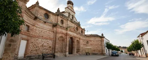 Carboneros-Iglesia-min-1170x480%20%281%29.jpg