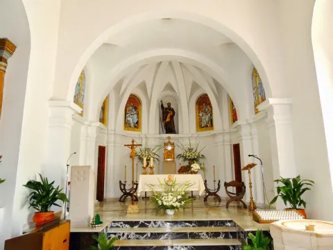 Iglesia%20S.%20Pedro%20Adv%C3%ADncula2.JPG