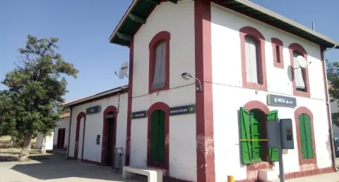 Estaci%C3%B3n%20de%20Huesa%202.jpg
