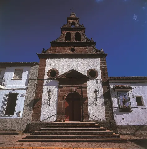 Santa%20Elena%20-%20Iglesia.jpg