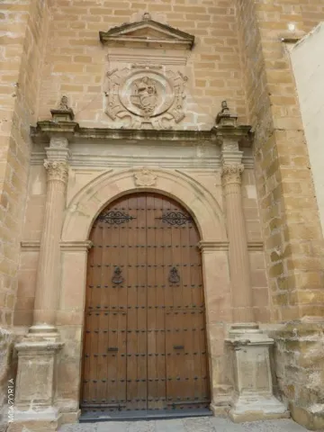 iglesia%20de%20la%20encarnaci%C3%B3n%20en%20jabalquinto3.jpg