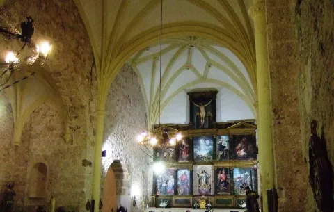 Iglesia%20de%20Nuestra%20Se%C3%B1ora%20de%20la%20Asunci%C3%B3n%20%28Hornos%20de%20Segura%293.JPG