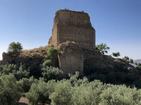Castillo-de-Belmez-de-la-Moraleda_.jpg