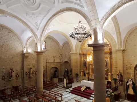 Iglesia%20parroquial%20de%20la%20Asunci%C3%B3n%20de%20rus.JPG