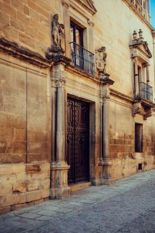 palacio%20vela%20de%20los%20cobos8-resize%20%281%29.jpg