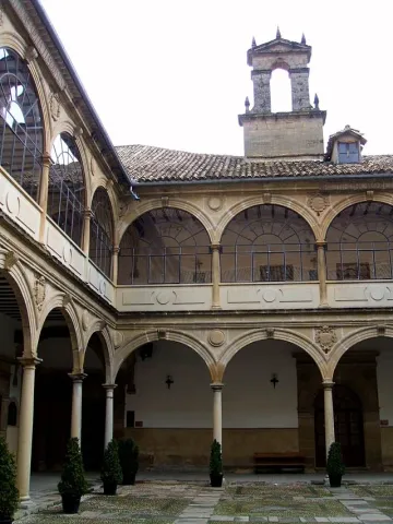 Baeza_-_Antigua_Universidad_08.JPG